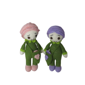 Zauberhafte Gehäkelte Blumenkinder – Rosa & Lila